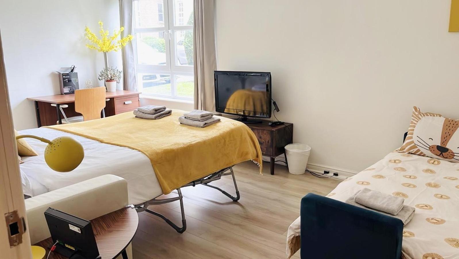 Spacious City Centre Flat Free Parking& Superfast Wifi Edinburgh Bagian luar foto